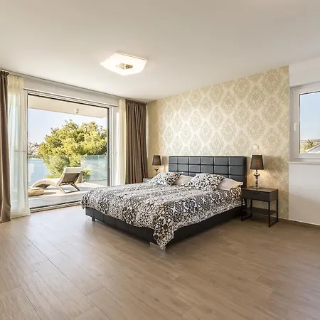 Flore Rogoznica (Sibenik-Knin)